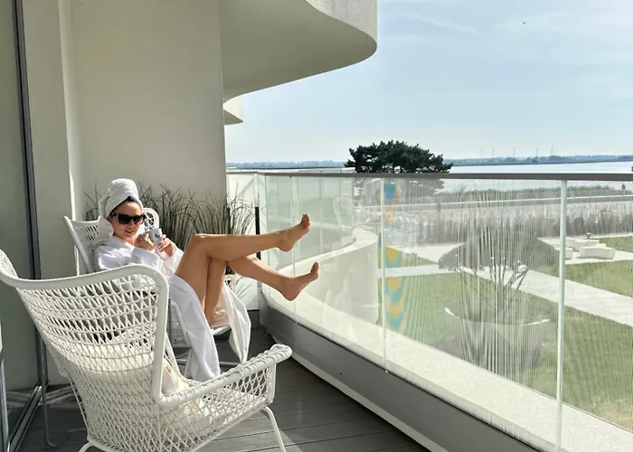 Beachmee * 로고보